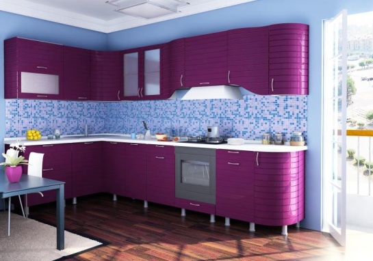 Фіолетовий колір кухні