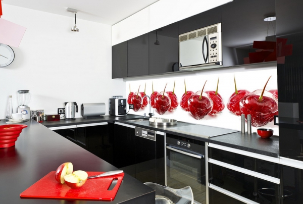 Скіналі — фартух для кухні зі скла
