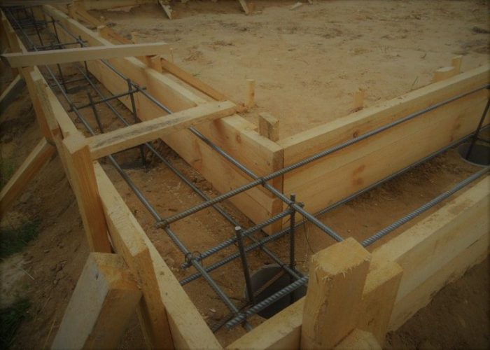 Фундамент для будинку з піноблоків – будівництво надійної основи